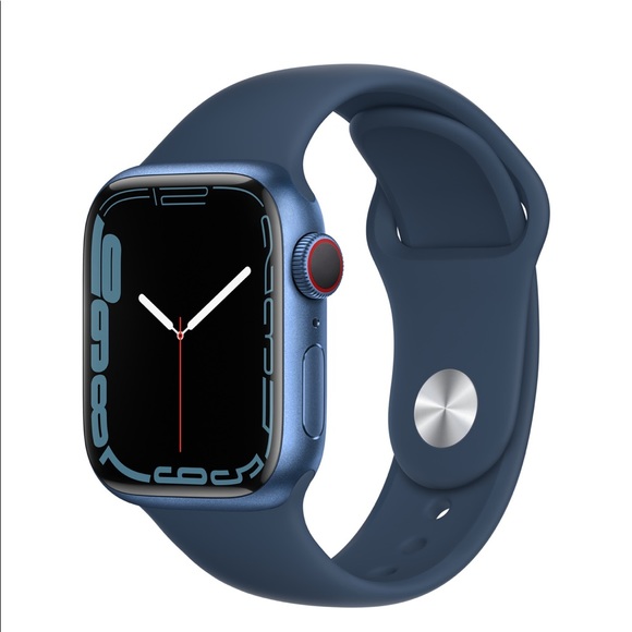 Series 7 Apple Smart Watch - Picture 3 of 10